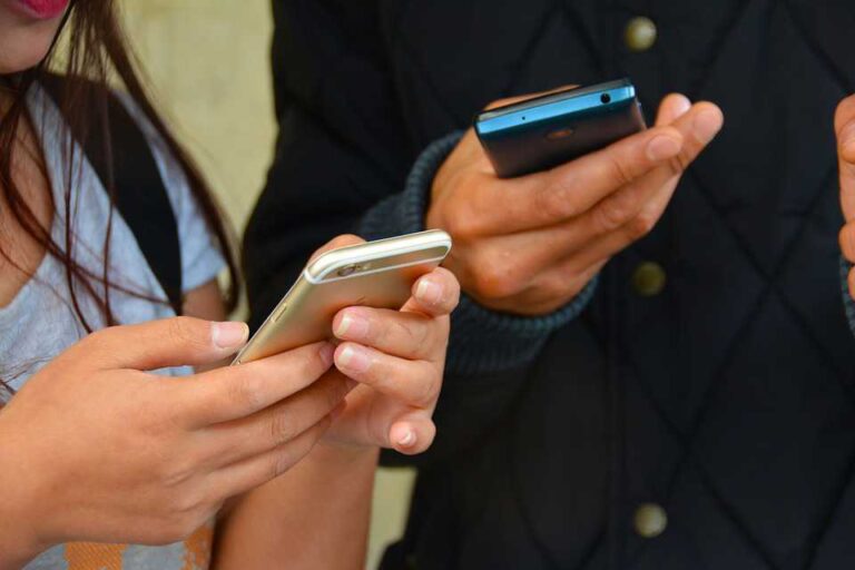 texting-1490691_960_720_compressor